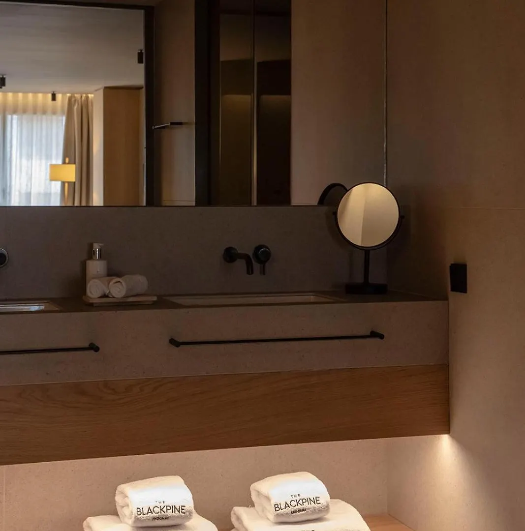 The Blackpine Hotel - Small Luxury Hotels Les Escaldes